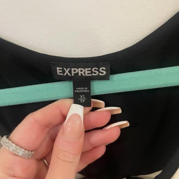 Express tank top - Picture 2 of 4